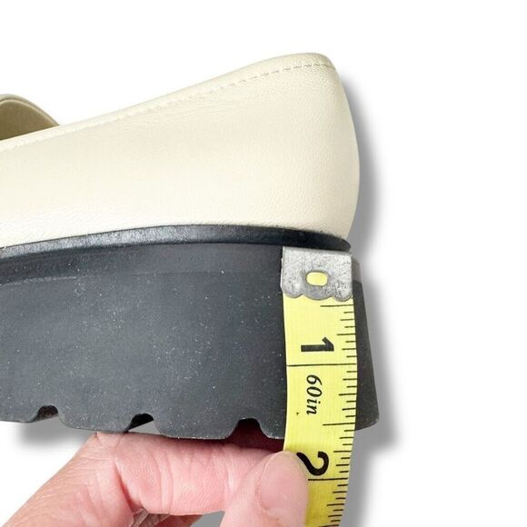 Vince Robin Leather Loafer in Moonlight Cream Lug Soled Heeled Women’s Size 7.5 - Picture 9 of 11